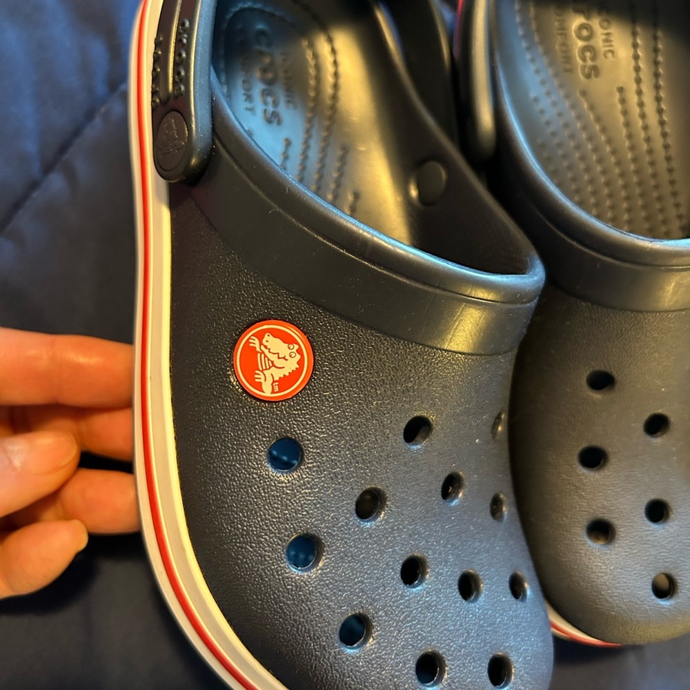 CROCS • Blue & White Crocs Kid Shoe • 13 • - Picture 5 of 7